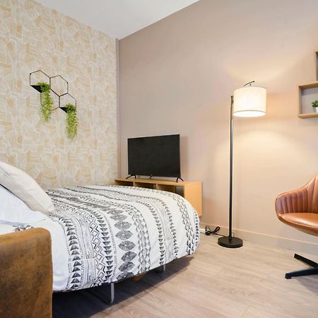 Апартаменты Locationstourcoing - Le 100 Экстерьер фото