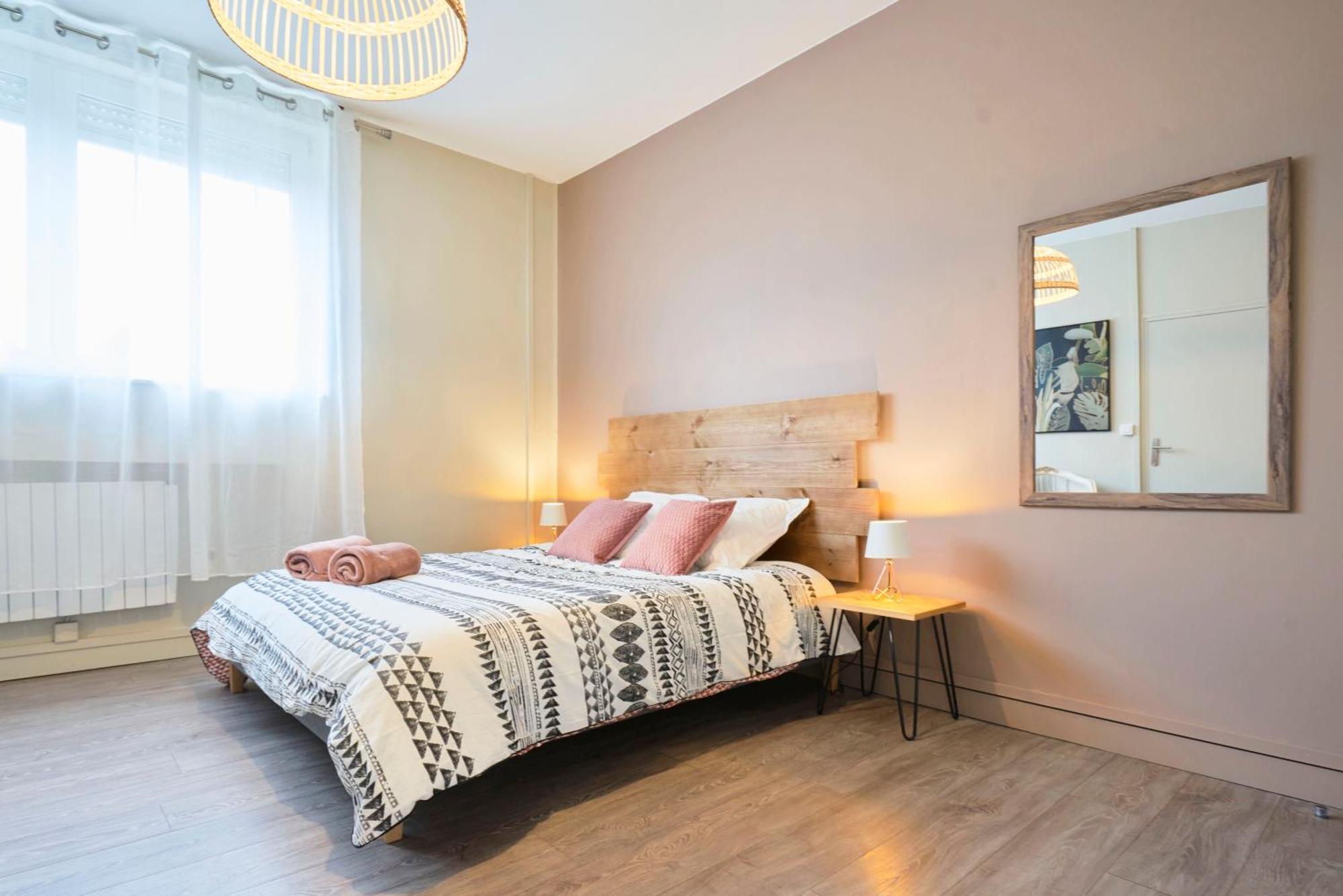 Апартаменты Locationstourcoing - Le 100 Экстерьер фото