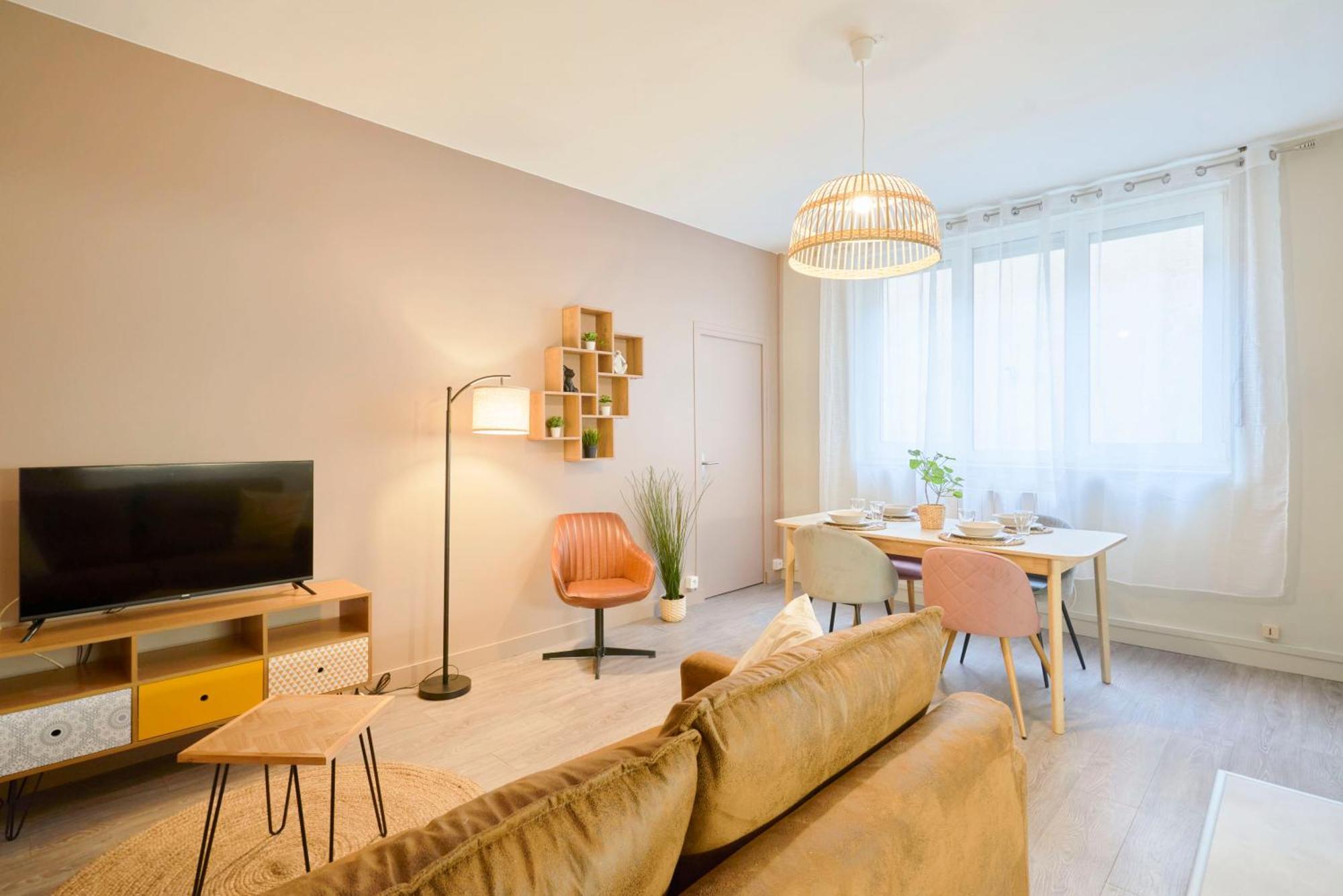 Апартаменты Locationstourcoing - Le 100 Экстерьер фото